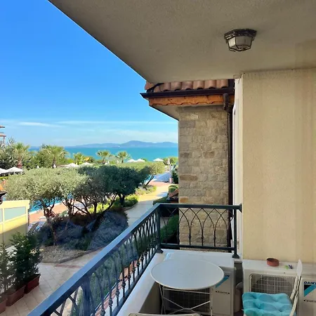 Апартамент Private In Bbr, Sarafovo