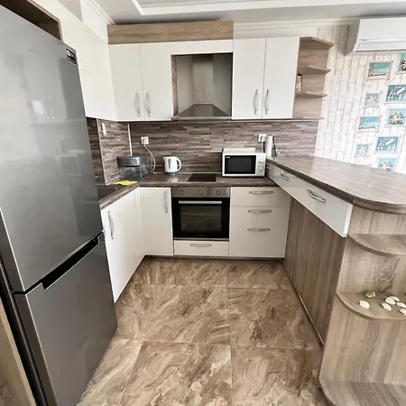 Private In Bbr, Sarafovo * Μπουργκάς